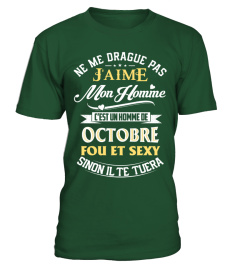 C'est un homme de Octobre fou et sexy