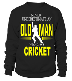 Never underestimate an old man who plays Cricket T-Shirt