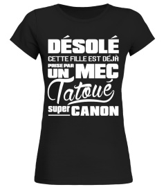 PRISE PAR UN MEC TATOUÉ T-SHIRT