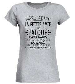 LA PETITE AMIE D'UN TATOUÉ SUPER CANON