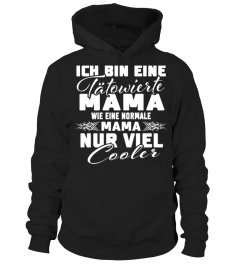 ICH BIN EIN TATOWIERTER MAMA WIE EIN NORMALER PAPA NUT VIEL COOLER T-SHIRT