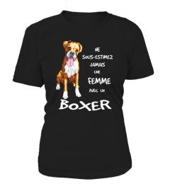 UNE FEMME AVEC UN BOXER