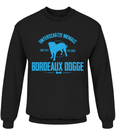 Bordeaux Dogge Tshirt-Unterschätze niemals eine Frau mit Bordeaux Dogge T-shirt