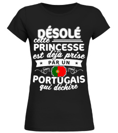 Désolé ce mec est pris par une Portugaise qui déchire