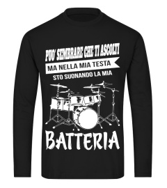 STO SUONANDO IL MIA BATTERIA