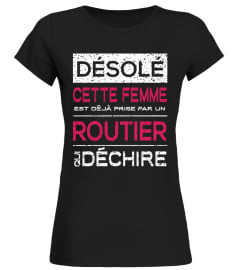 CETTE FEMME EST PRISE PAR UN ROUTIER