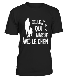 Celle qui marche avec le chien  1