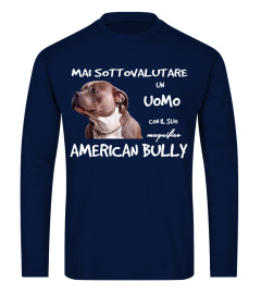 Un UOMO con AMERICAN BULLY