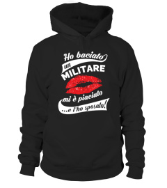 HO BACIATO UN MILITARE