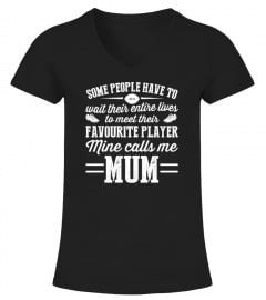 Mine Calls Me Mum - Footy