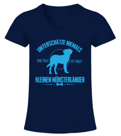 Unterschätze niemals eine Frau mit Kleinen Münsterländer T-Shirt 