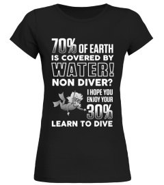 SCUBA DIVING - GIRL DIVER