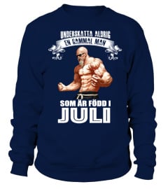 EN GAMMAL KVINNA SOM AR FODD I JULI T-SHIRT