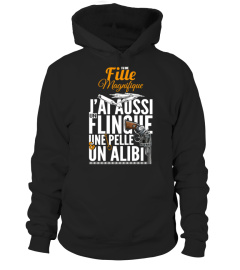 fille  - une pelle, et un alibi