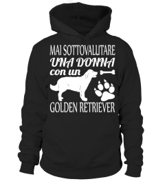 UNA DONNA CON UN GOLDEN RETRIEVER