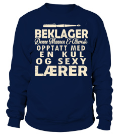 BEKLAGER OPPTATT MED EN KUL OG SEXY LAERER T-SHIRT