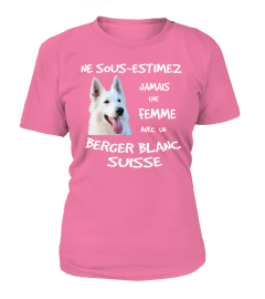 UNE FEMME AVEC UN BERGER BLANC SUISSE