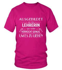 AUSGEBILDETE LEHRERIN