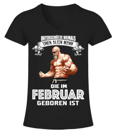 EINEN ALTEN FRAU DIE IM MAI GEBOREN FEBRUAR T-SHRIT