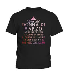 SONO UNA DONNA DI MARZO T-SHIRT