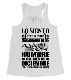 Lo siento, pero ya estoy enamorada de un Inteligente & Sexy hombre del mes de Diciembre. Y sí, el me compró está camisa.