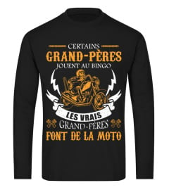 Certains grand-pères jouent au bingo. Les vrais grand-pères font de la moto