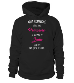 C'est compliqué d'être une princesse et une Judo à la fois mais ça va je gère cadeau noël anniversaire humour drôle femme cadeaux