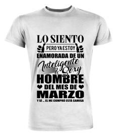 Lo siento, pero ya estoy enamorada de un Inteligente & Sexy hombre del mes de Marzo. Y sí, el me compró está camisa