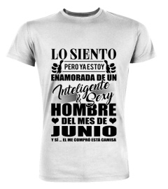 Lo siento, pero ya estoy enamorada de un Inteligente & Sexy hombre del mes de Junio. Y sí, el me compró está camisa