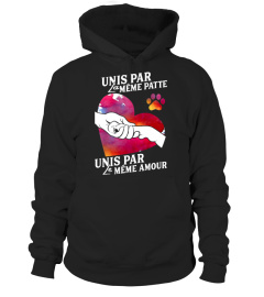 Chien- Unis par la Même Patte femme