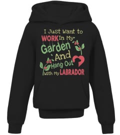 GARDEN AND LABRADOR 