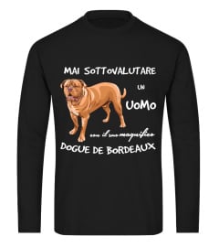 Un UOMO con un DOGUE DE BORDEAUX