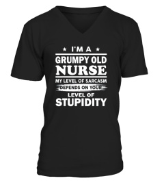 I'm A Grumpy Old Nurse T- shirt