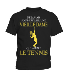 vieille femme tennis