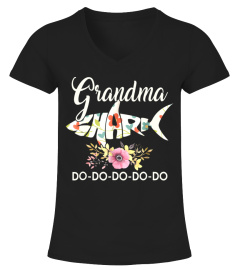Grandma Shark Doo Doo Doo Funny T-shirt