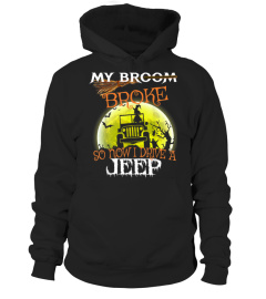 Halloween My Broom Broke So Now I Drive A Jeep Pumpkin Gift T-Shirt