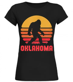 Bigfoot Oklahoma State Sasquatch Yeti Hunter Bigfoot Fans T-Shirt