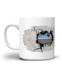 ADEAF mug chute du mur