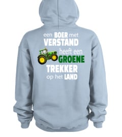 Groene trekker op het land