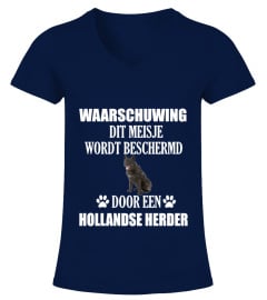 DOOR EEN RUWHAAR HOLLANDSE HERDER SHIRT