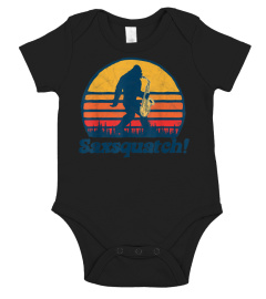 Saxsquatch! Funny Bigfoot Saxophone Retro Sun Graphic T-Shirt