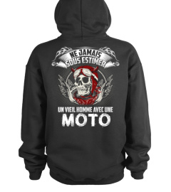 NE JAMAIS SOUS ESTIMER UN VIEIL HOMME AVEC UNE MOTO T SHIRT