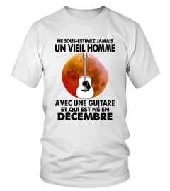 Ne sous-estimez un vieil homme guitare décembre