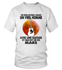 Ne sous-estimez un vieil homme guitare mars