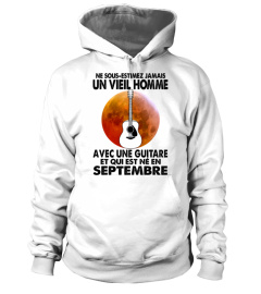 Ne sous-estimez un vieil homme guitare septembre