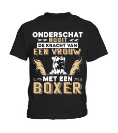 Onderschat Nooit De Kracht Van Een Vrouw Met Een Boxer