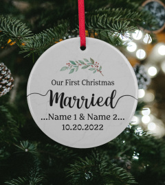 EN - OUR FIRST CHRISTMAS MARRIED