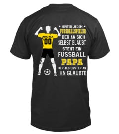 GE - STEHT EIN FUSSBALL-PAPA