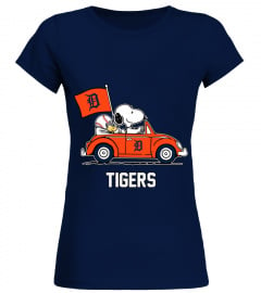 DT Snoopy Tailgate T-Shirt