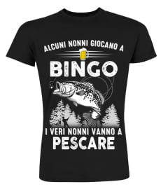 Alcuni nonni giocano a bingo i veri nonni vanno a pescare